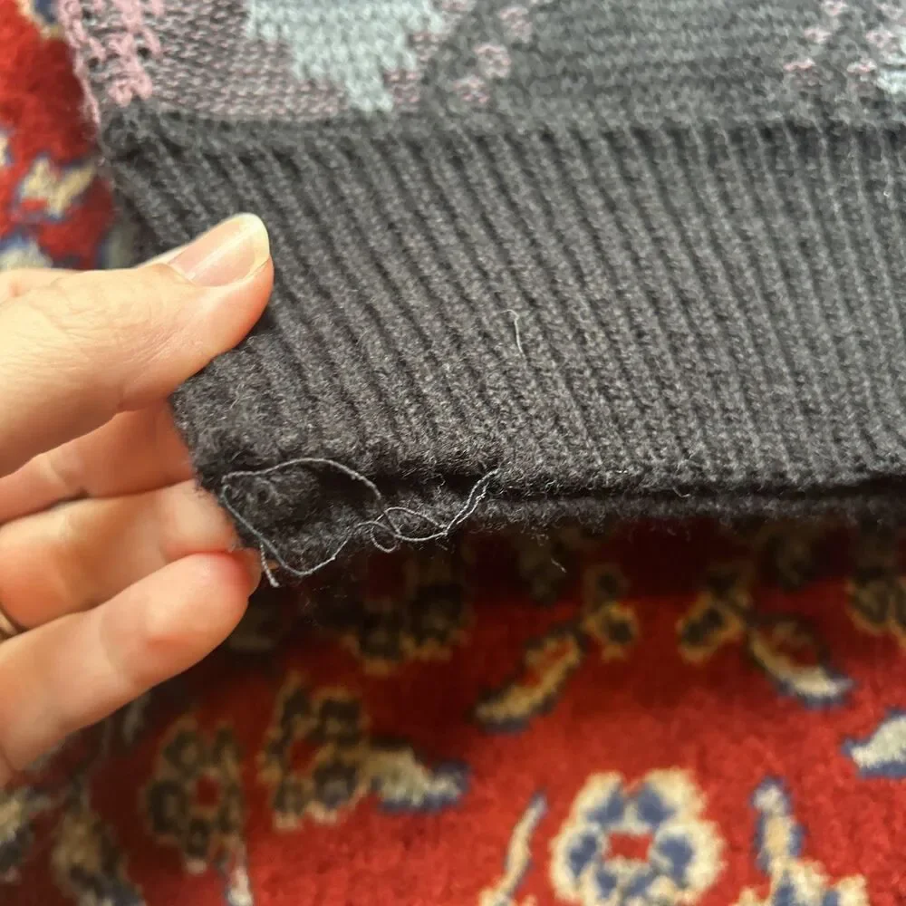 Chiamare vtg sweater